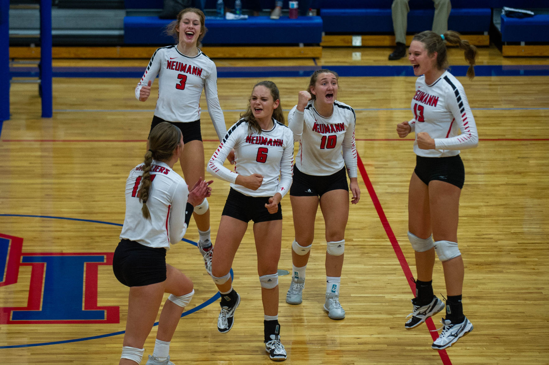 Bishop Neumann vs. GICC, 10/6